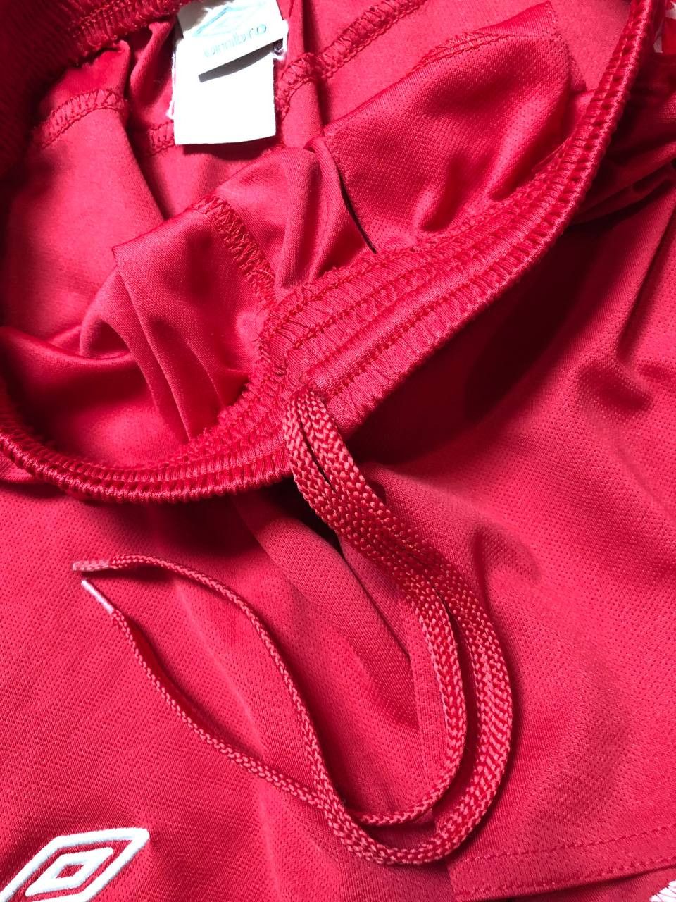 Umbro Vintage shorts red crazy Y2K big logo Umbro EUR 36 Size 36" / US 14 / IT 50 - 16 Thumbnail