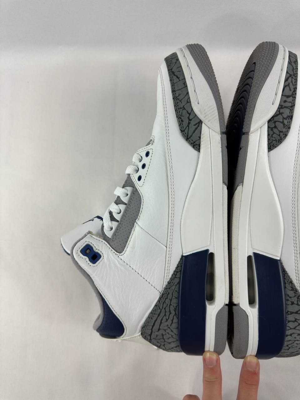 Nike Nike Air Jordan 3 Retro 'Midnight Navy' CT8532-140 Size US 10 / EU 43 - 11 Thumbnail