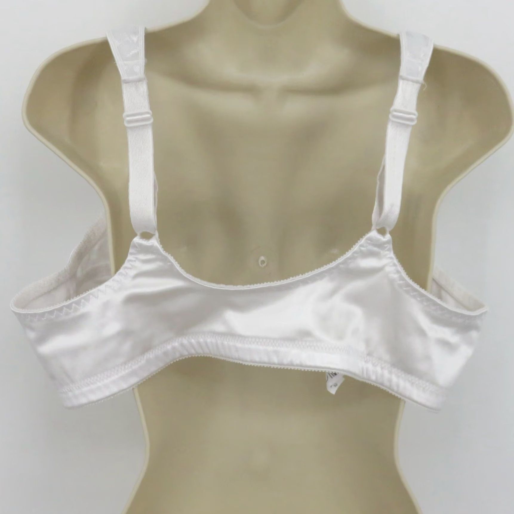 Vintage Playtex 46C Bra White Leaf Front Close No Wire Wireless Unlined Women Plus Size T-Shirt Bra Size ONE SIZE - 6 Thumbnail