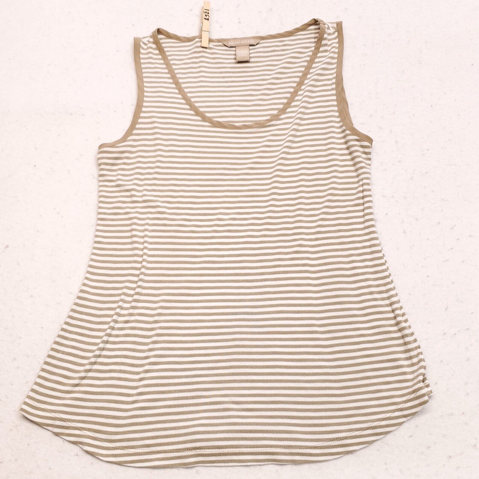 Banana Republic Banana Republic Tank Top Shirt Womens Size Small Beige White Size S / US 4 / IT 40 - 2 Thumbnail