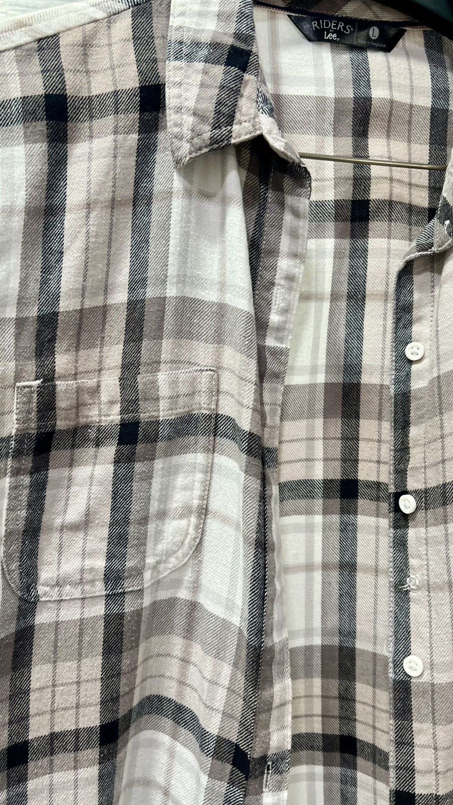 Lee LEE-Unisex Long Sleeve Casual Button Down Shirt, Gray Plaid Size US L / EU 52-54 / 3 - 4 Thumbnail