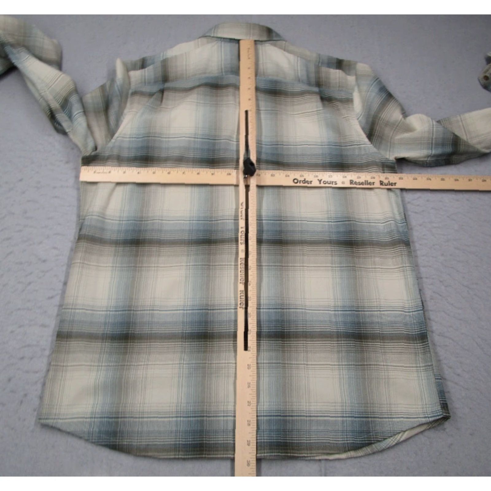 Roark VINTAGE not applicable; but follow: Roark Jacket Mens L Classic Fit Snap Front Shacket Wool Blend Gray Plaid Pockets All Seasons Travel Hiking Outdoor Size US L / EU 52-54 / 3 - 5 Thumbnail