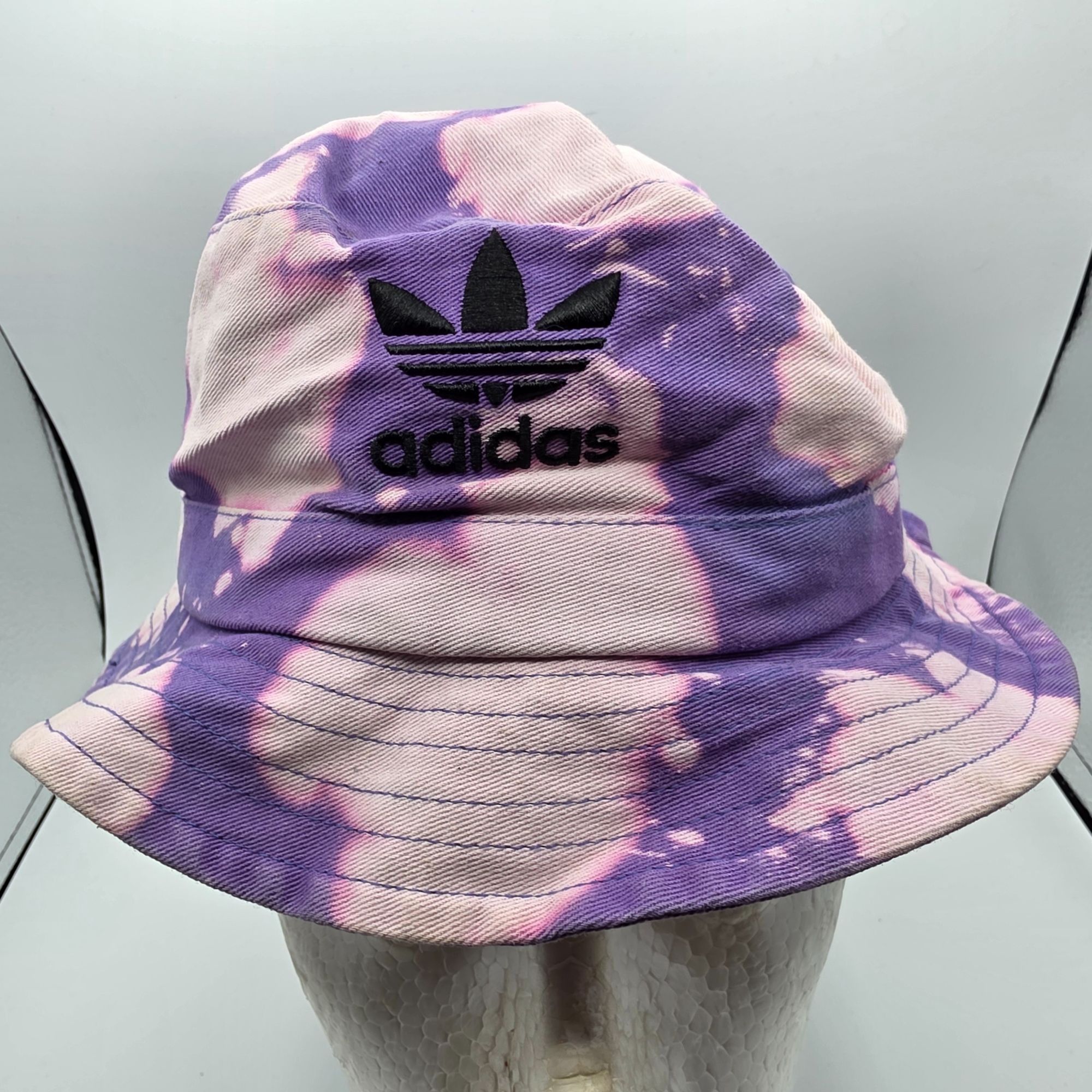 Adidas Adidas Reverse Dye Adults Purple Bucket Hat Casual Outdoors Size ONE SIZE - 1 Thumbnail