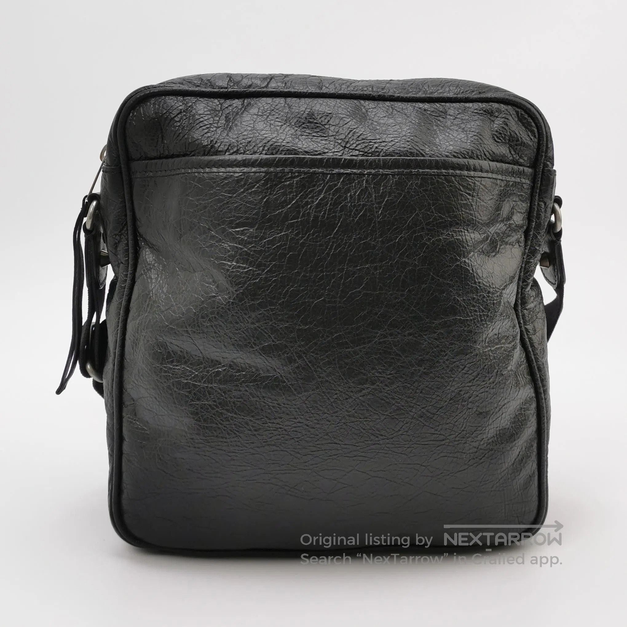 Balenciaga Balenciaga Waxed Leather Studded Crossbody Bag. Size ONE SIZE - 1 Thumbnail