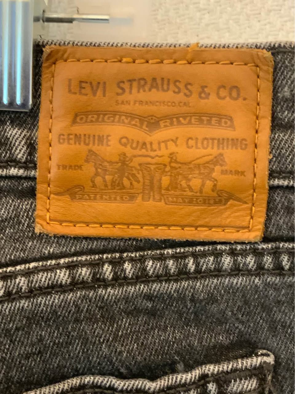 Levi's Vintage Clothing Vintage Levis Jeans Men's W32, washed Black Denim. Size US 32 / EU 48 - 6 Thumbnail