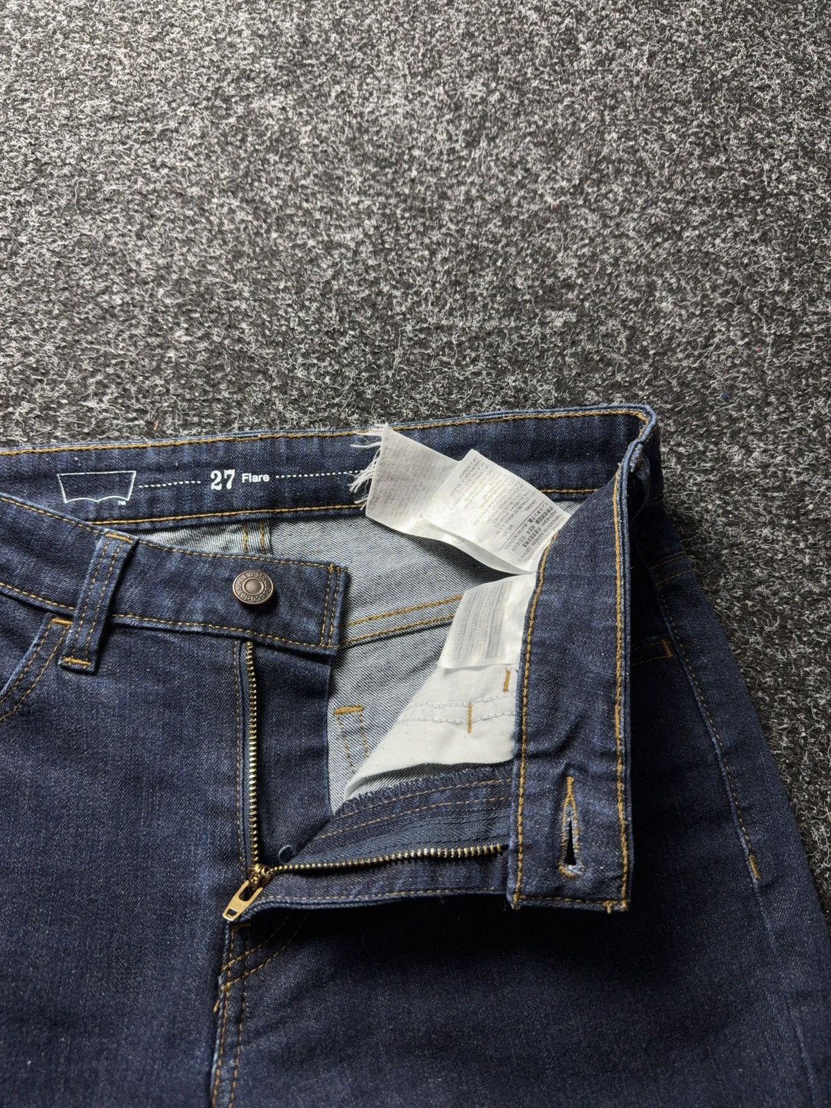 Levi's 00s Retro Levis Flare Jeans Dark Indigo Y2K Bootcut W27 Size 27" / US 4 / IT 40 - 8 Thumbnail