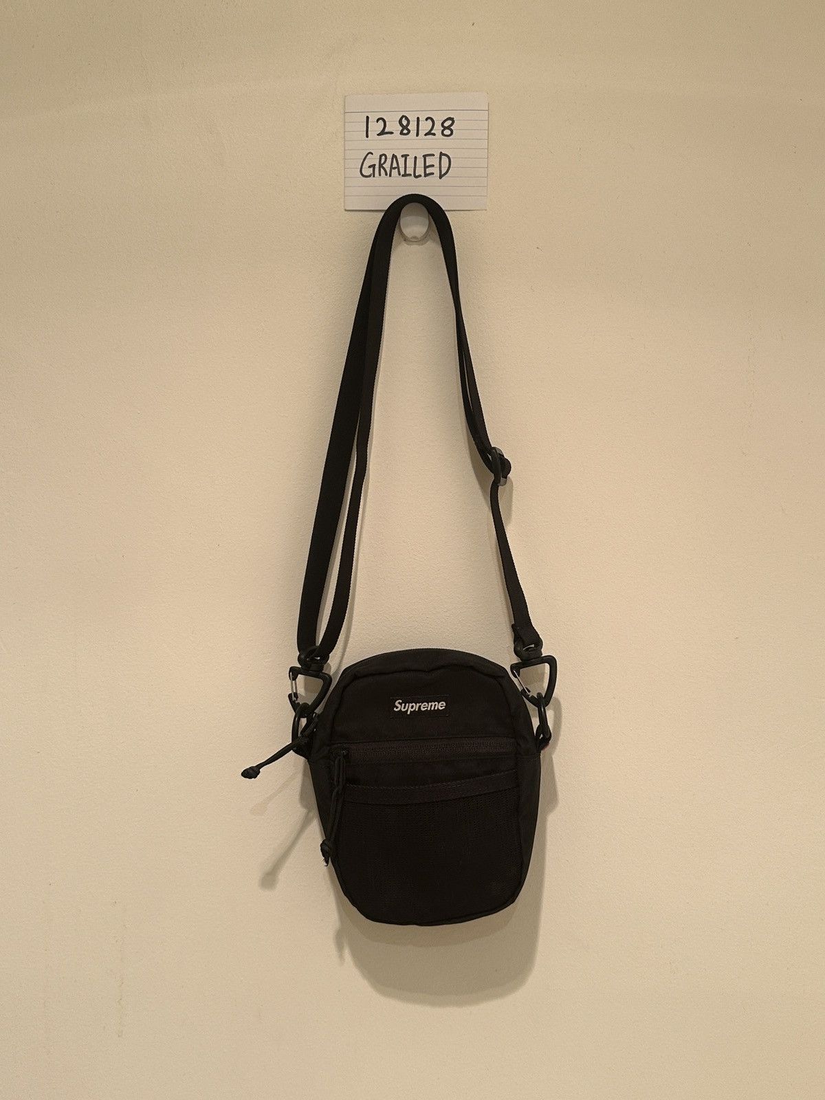 Supreme shoulder bag grailed hotsell