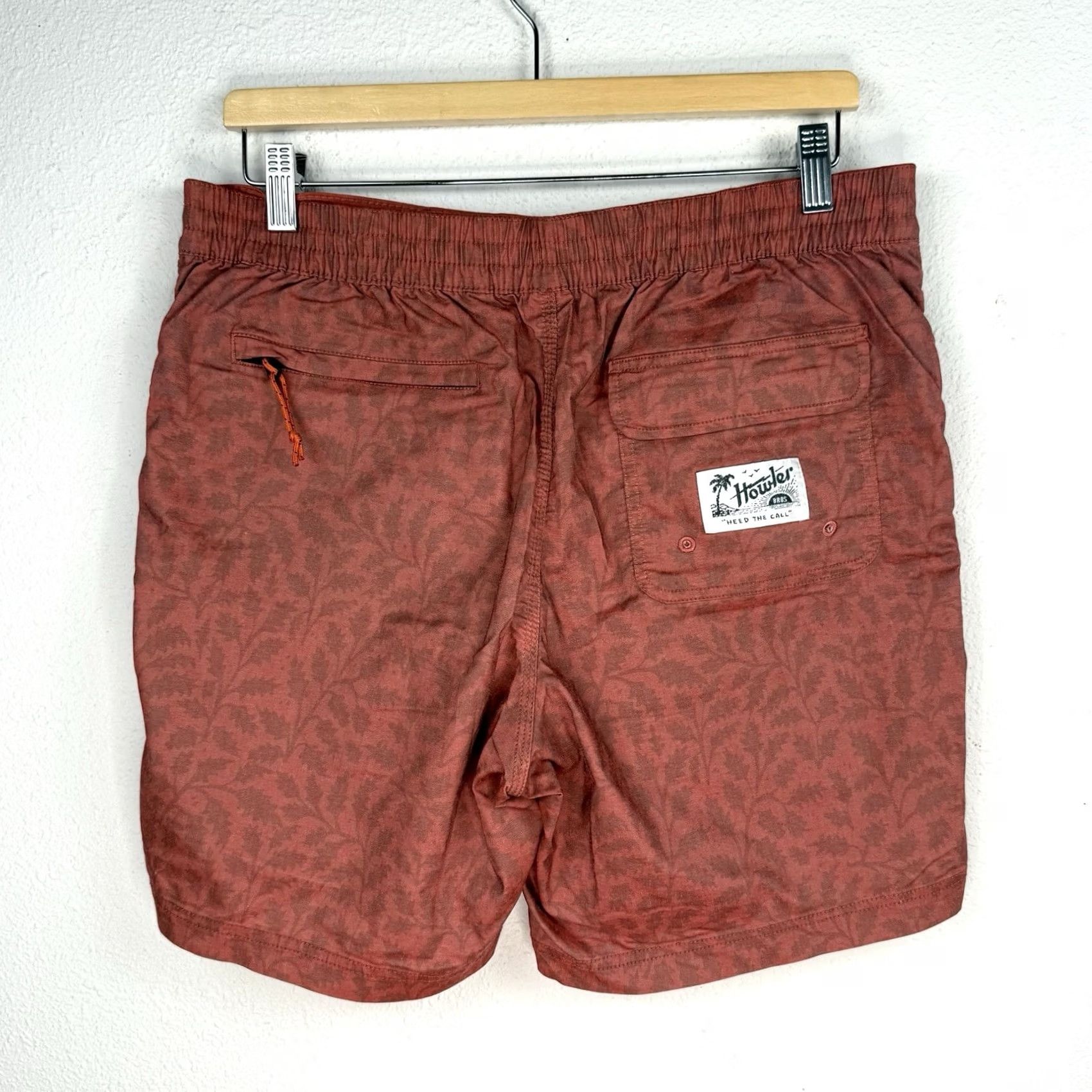 Howler Brothers Howler Brothers Board Shorts Men’s 32 Red Floral 7” Inseam 7” Size US 32 / EU 48 - 8 Thumbnail