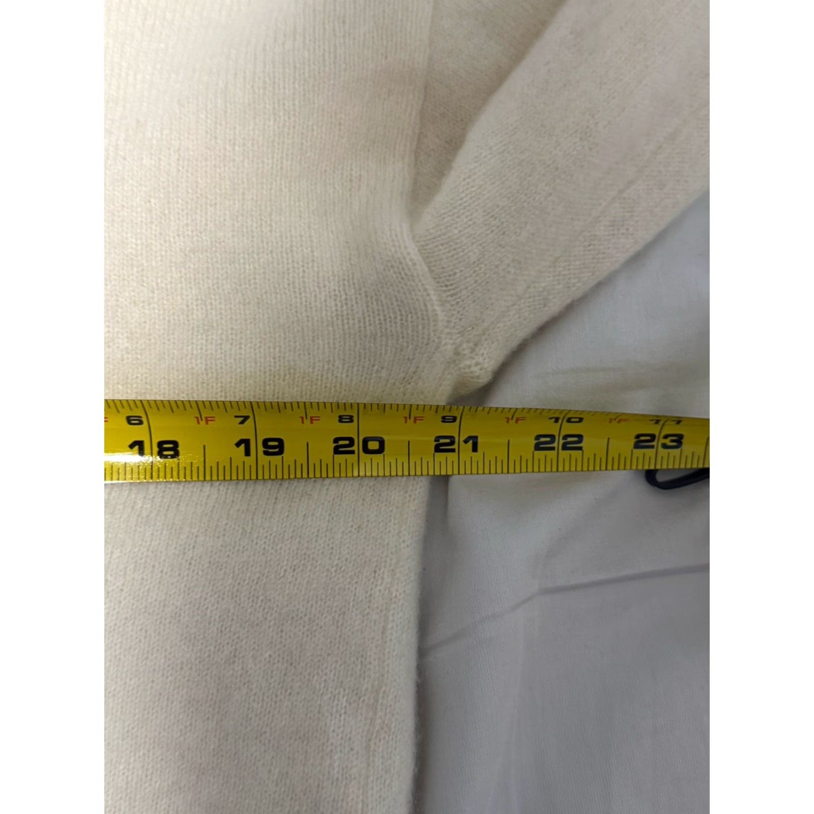 Alice + Olivia VINTAGE Alice + Olivia Sweater Women Size M Crew Neck Cable-Knit Cashmere Cream Pullover Classic Size M / US 6-8 / IT 42-44 - 4 Thumbnail