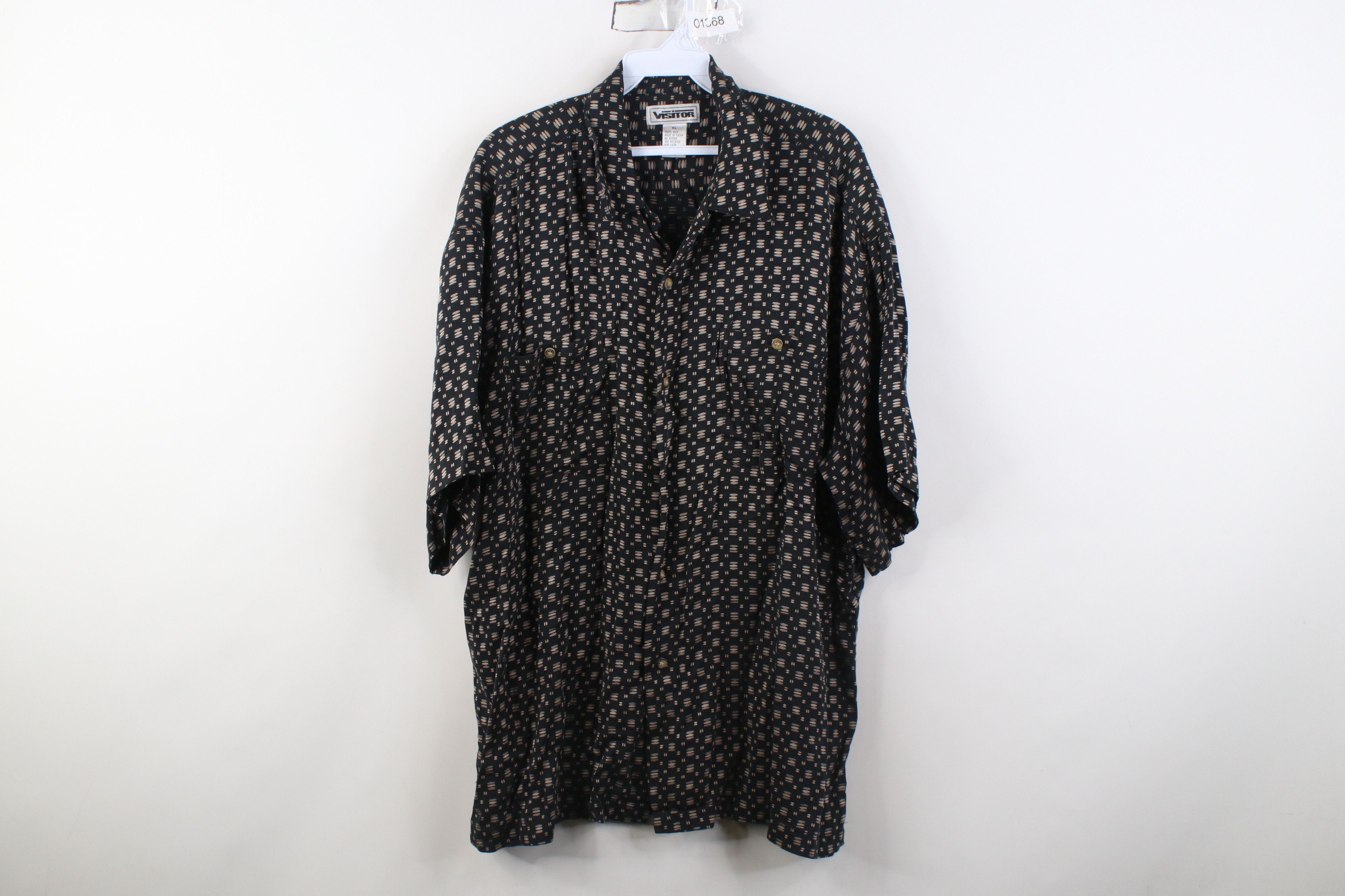 Vintage Vintage 90s Streetwear Silk Short Sleeve Button Shirt Size US XL / EU 56 / 4 - 1 Thumbnail