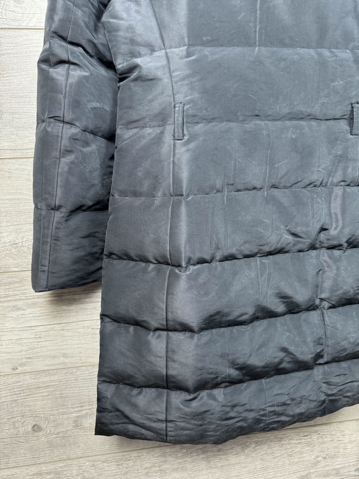 Prada Prada Luxury Puffer down jacket with mink collar Size M / US 6-8 / IT 42-44 - 13 Thumbnail