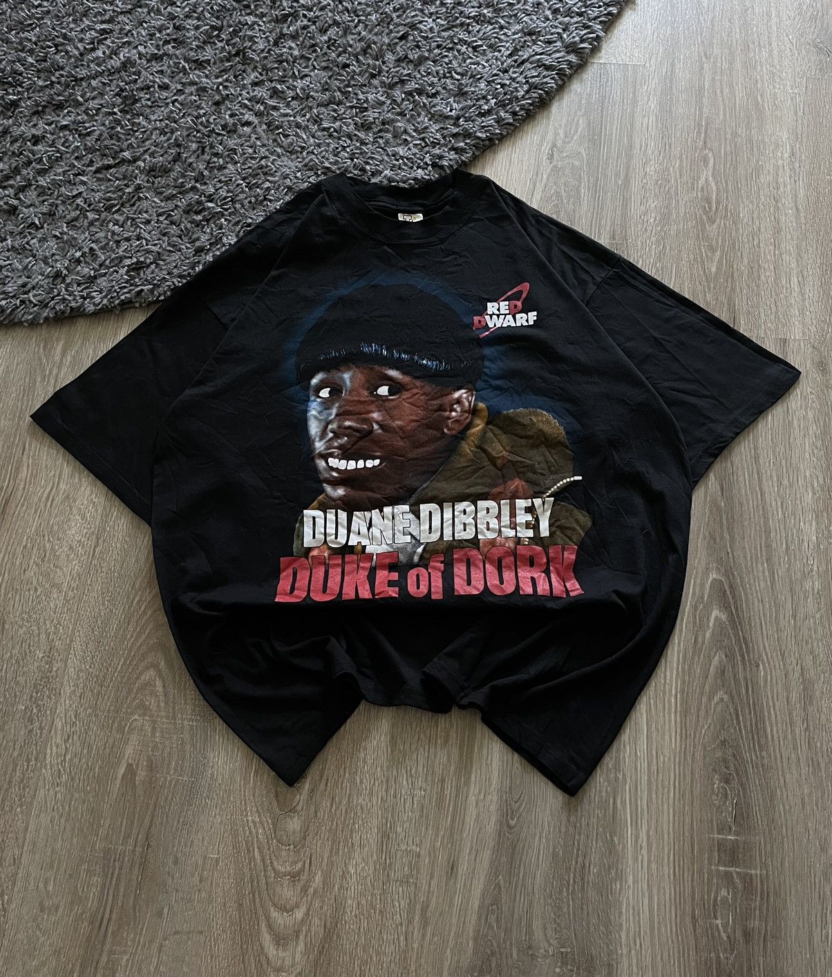 Vintage Vintage 90s Red Dwarf Duane Dibbley Promo Movie T Shirt Size US XL / EU 56 / 4 - 1 Thumbnail