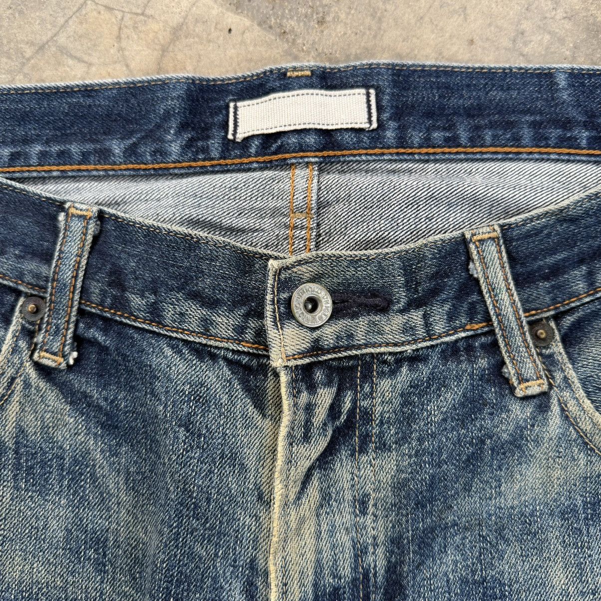 Japanese Brand VINTAGE JAPANESE FADED RIPPEP JEAN DENIM PANTS Size US 40 / EU 56 - 6 Thumbnail