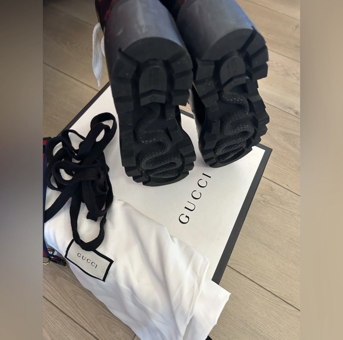 Gucci Gucci very gently used leather sylvie boot size 39 Size US 9 / IT 39 - 8 Thumbnail