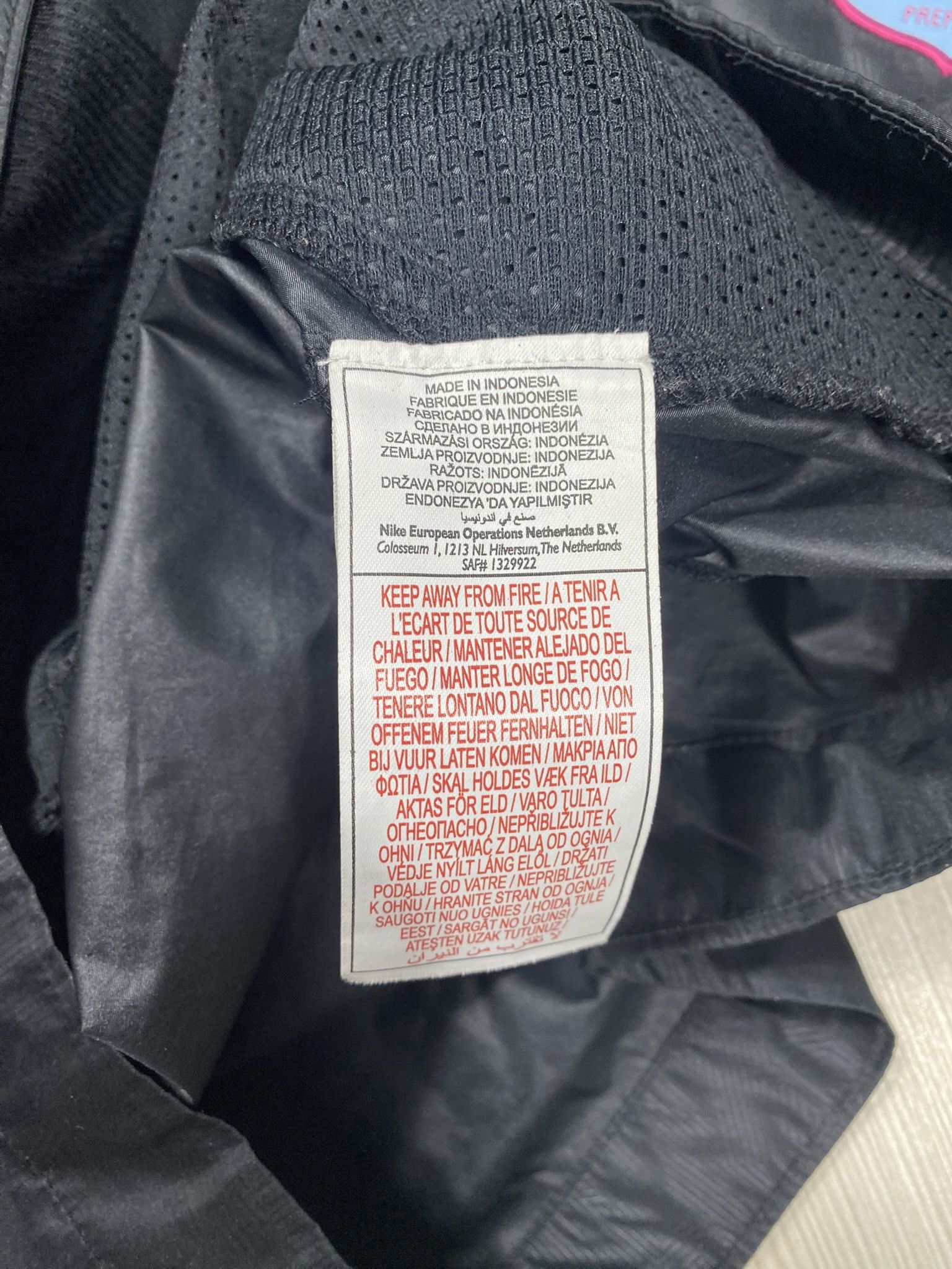 Nike Aston Villa Football Coat 2008 Hooded Stormfit Waterproof Size US L / EU 52-54 / 3 - 9 Thumbnail