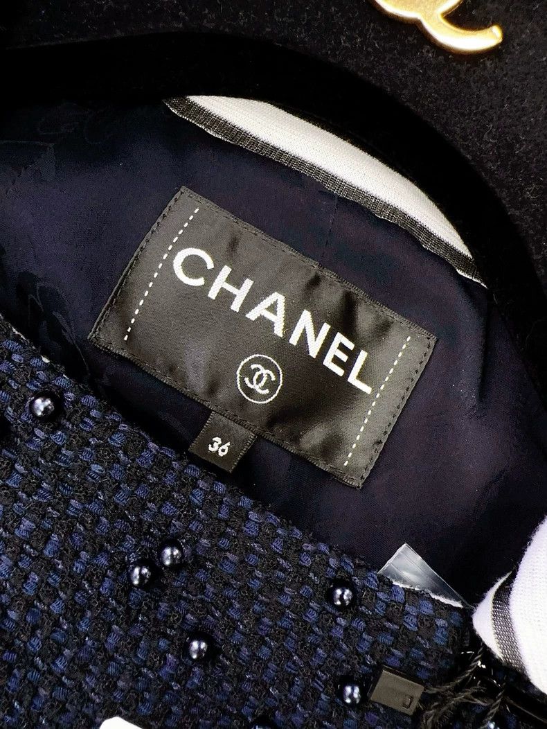 Chanel Chanel Blue embroidered pearl full of stars long-sleeved s Size XS / US 0-2 / IT 36-38 - 3 Thumbnail