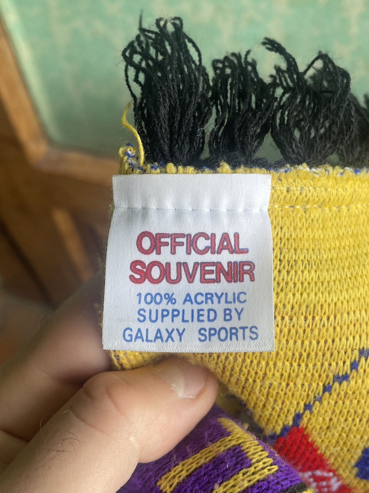 Vintage Vintage Huddersfield Town FC Pride of Yorkshire soccer scarf Size ONE SIZE - 8 Thumbnail