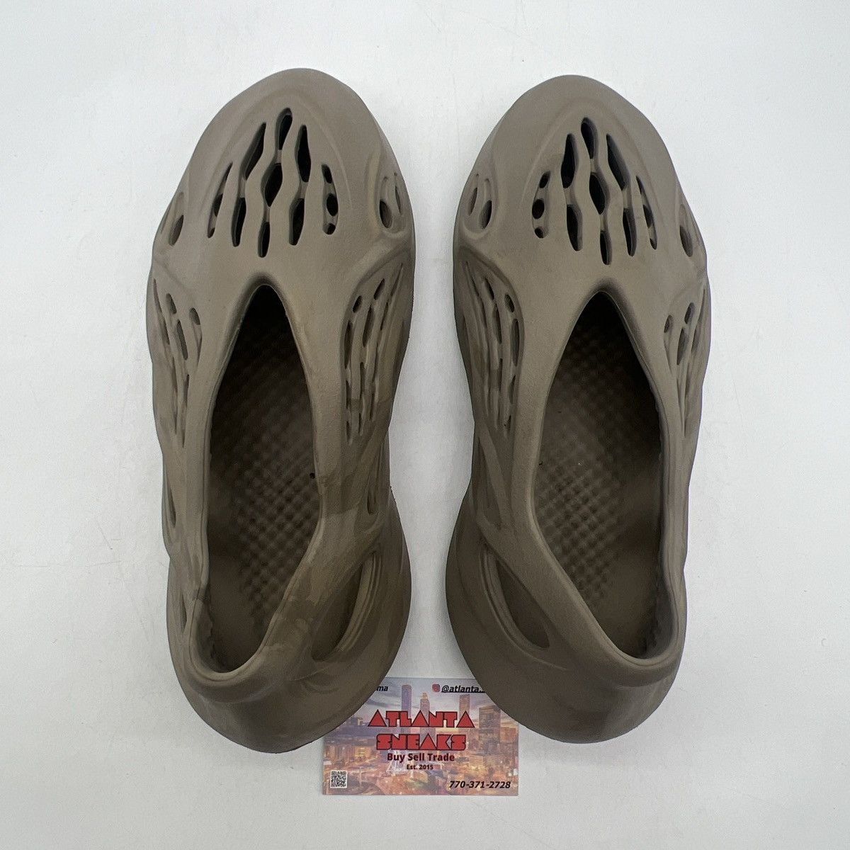 Adidas Yeezy foam runner stone salt Size US 9 / EU 42 - 6 Thumbnail