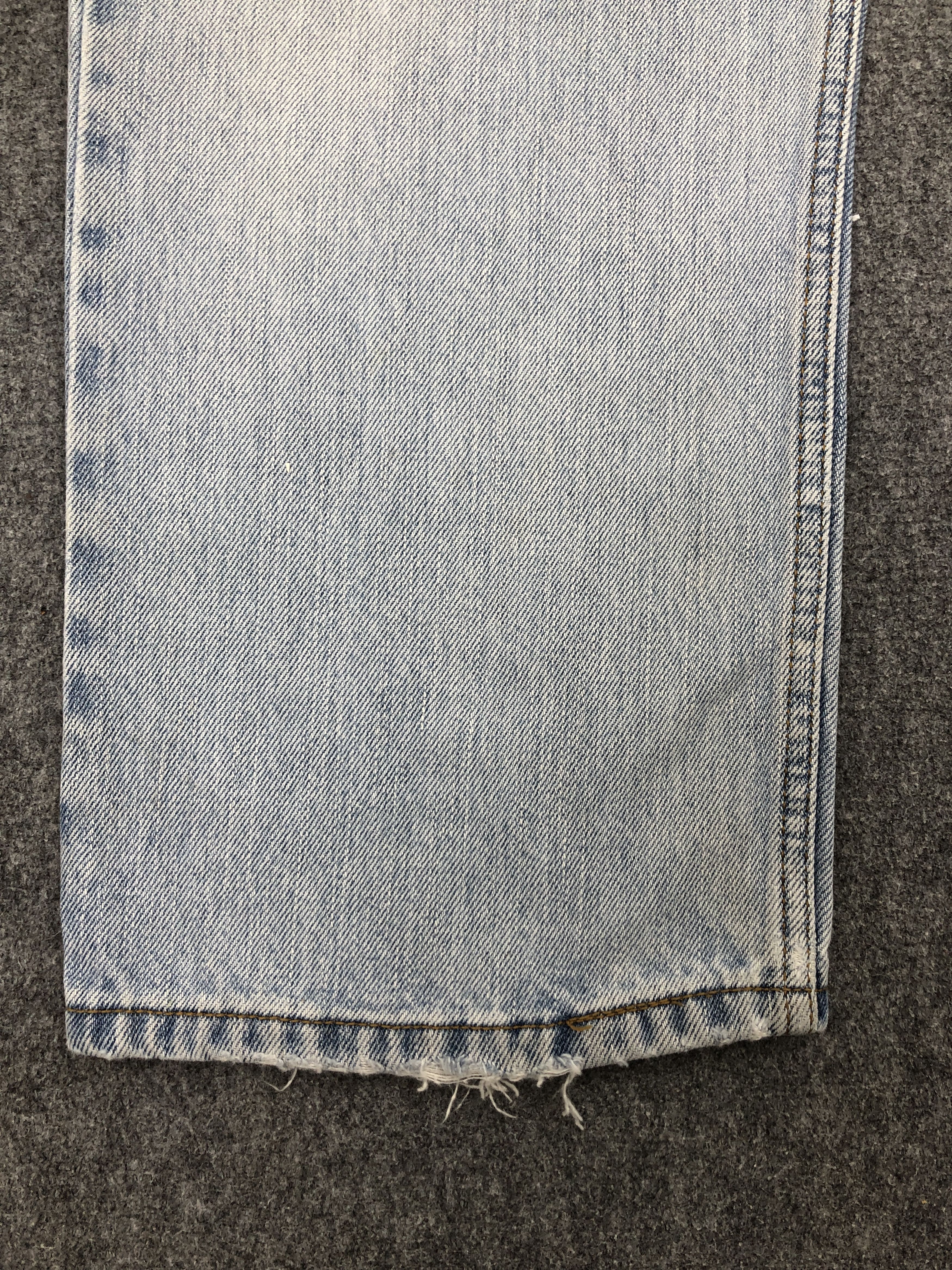Levi's × Vintage Vintage Levis 550 Light Washed Jeans Size US 33 - 12 Thumbnail