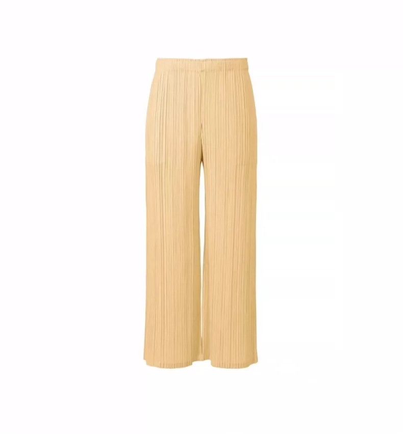 Issey Miyake Issey Miyake size:2 Beige pleated trousers Size 31" - 9 Thumbnail