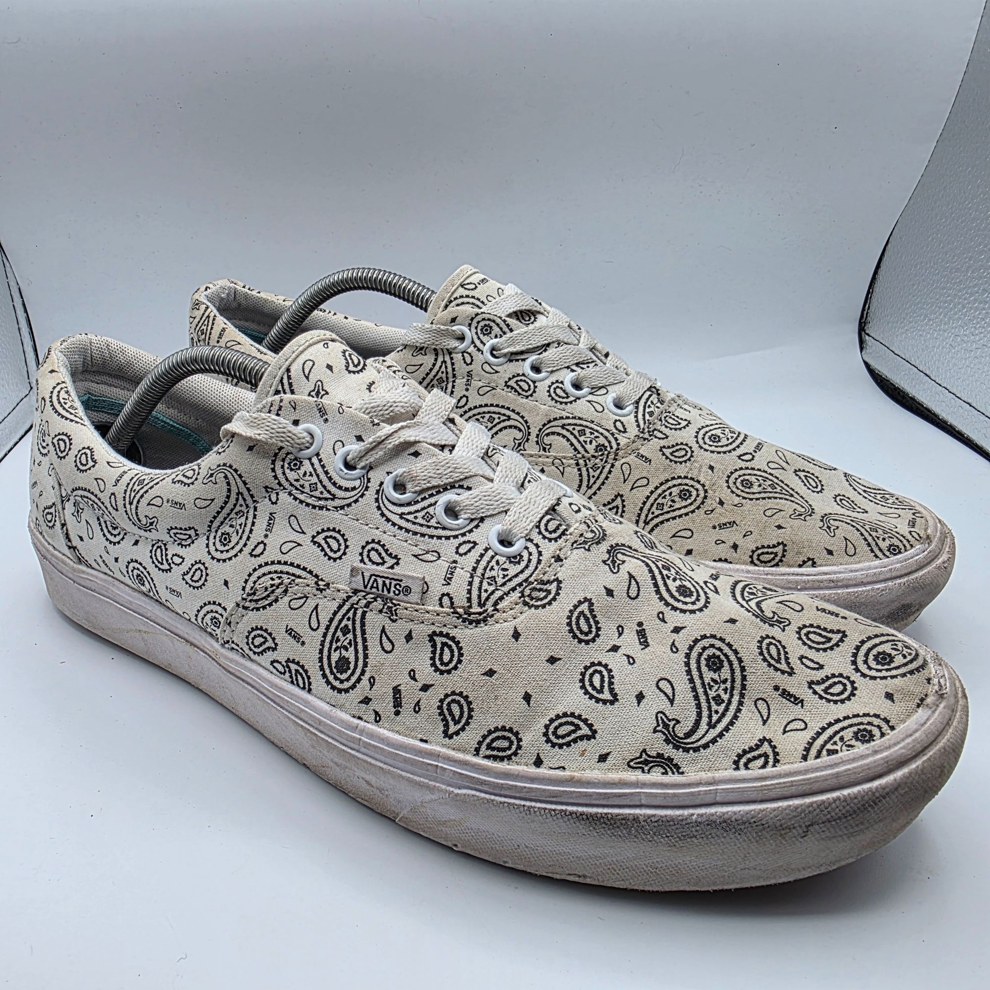 Vans VANS ComfyCush Era Mens Size 13 Paisley White Sneaker Shoes Size US 13 / EU 46 - 1 Thumbnail