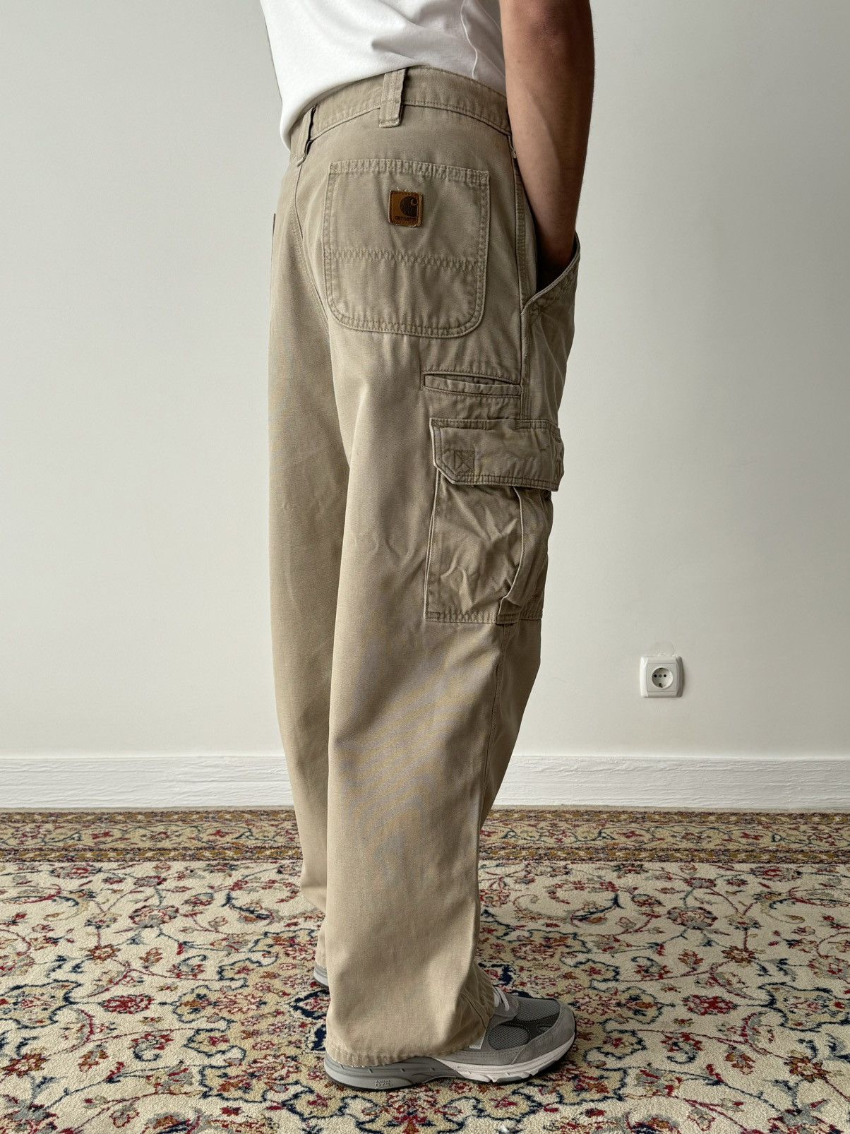Carhartt × Vintage Vintage Carhartt Work Beige Faded Cargo Pants Size US 38 / EU 54 - 1 Thumbnail