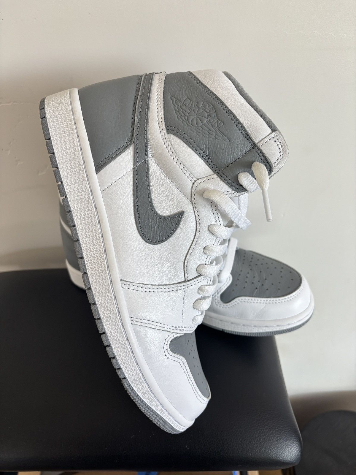 Jordan Brand Jordan 1 High Stealth 2022 Size US 9 / EU 42 - 3 Thumbnail