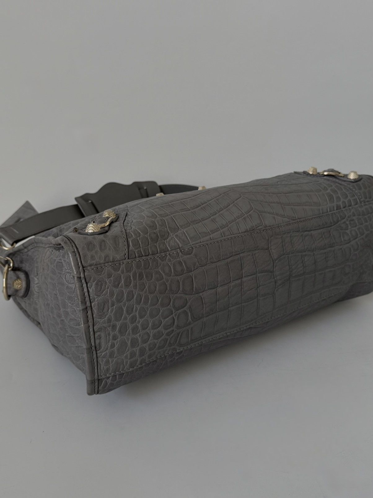 Balenciaga 2000’s Balenciaga Gray Crocodile Giant 12 Gold Hardware City Size ONE SIZE - 6 Thumbnail