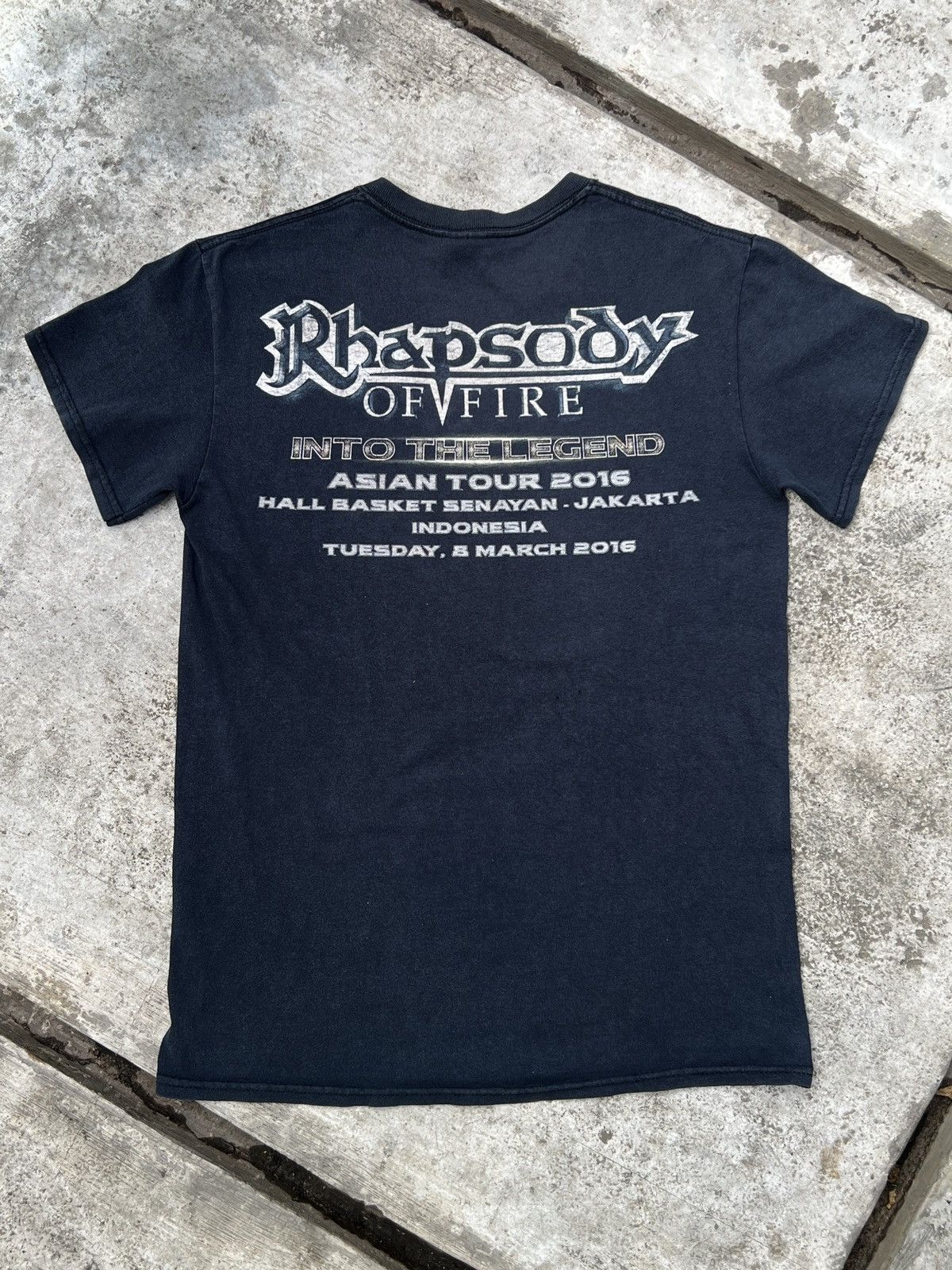 Gildan Rhapsody of Fire 2016 Asian Tour Shirt Into The Legend Metal Size US S / EU 44-46 / 1 - 2 Thumbnail