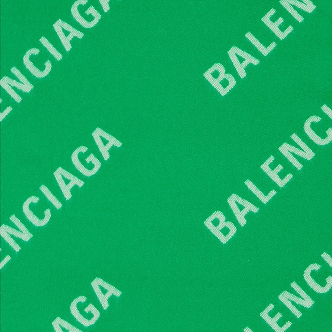 Balenciaga o1bcso1str1024: OS \ Allover Logo Macro Scraf Bright Green Size ONE SIZE - 3 Thumbnail