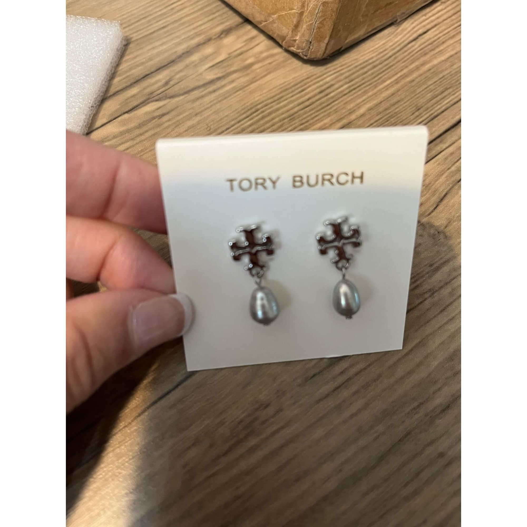 Tory Burch Tory Burch Silver T Logo Drop Gray Pearl Earrings Size ONE SIZE - 2 Thumbnail