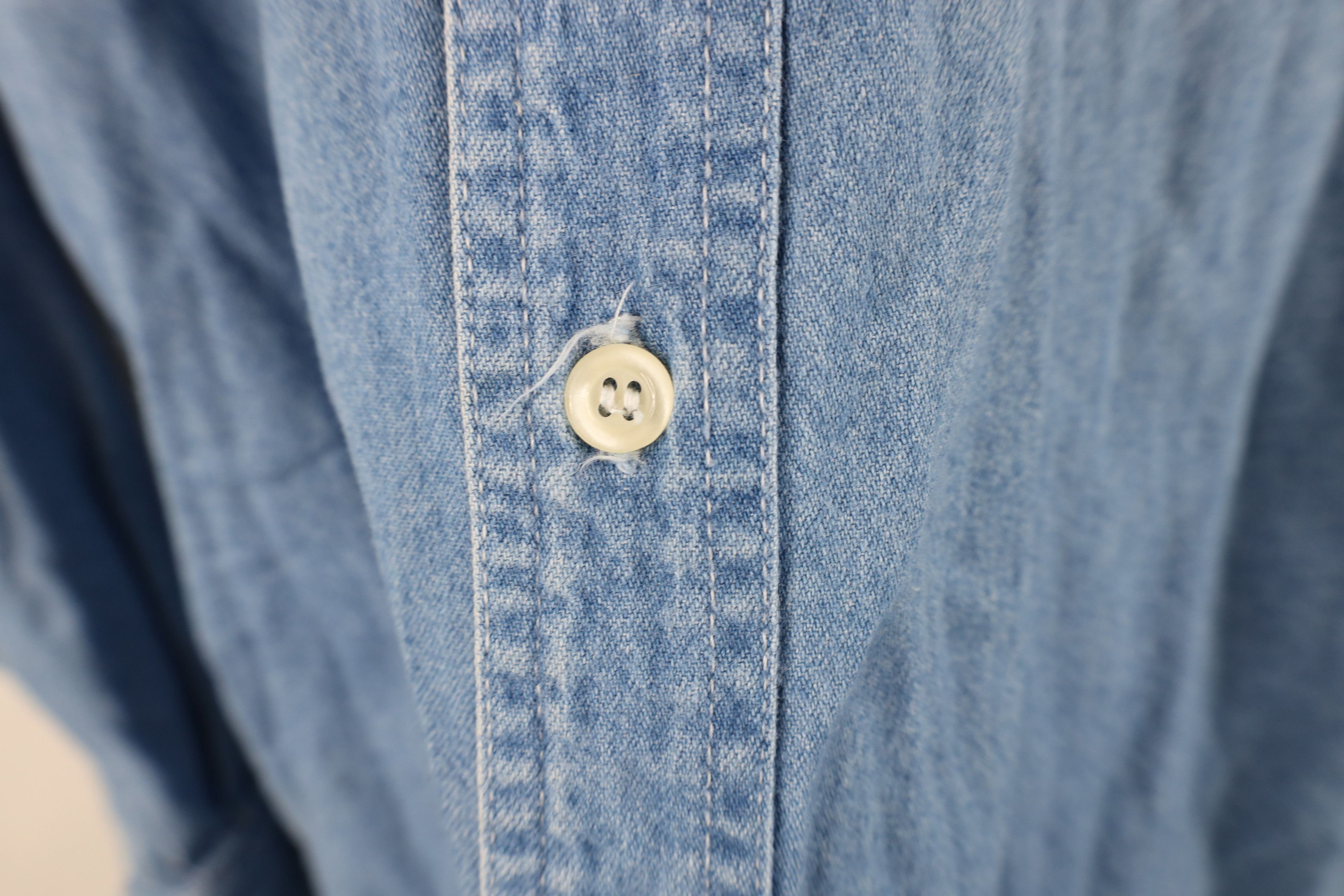 Vintage Vintage 90s Planet Hollywood Beach Denim Button Down Shirt Size US S / EU 44-46 / 1 - 6 Thumbnail
