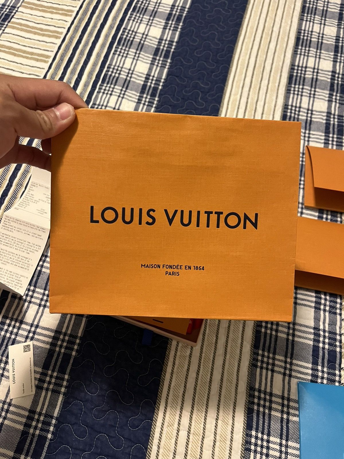 Louis Vuitton Louis Vuitton Shopper Bag & Box, Authentic, Gently Used Size ONE SIZE - 1 Thumbnail