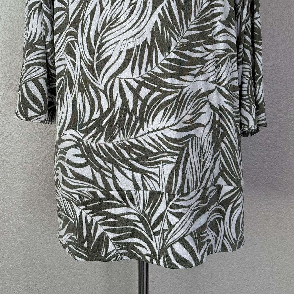 Chicos Chico’s Leaf Prin Open Front Cardigan Size L / US 10 / IT 46 - 9 Thumbnail