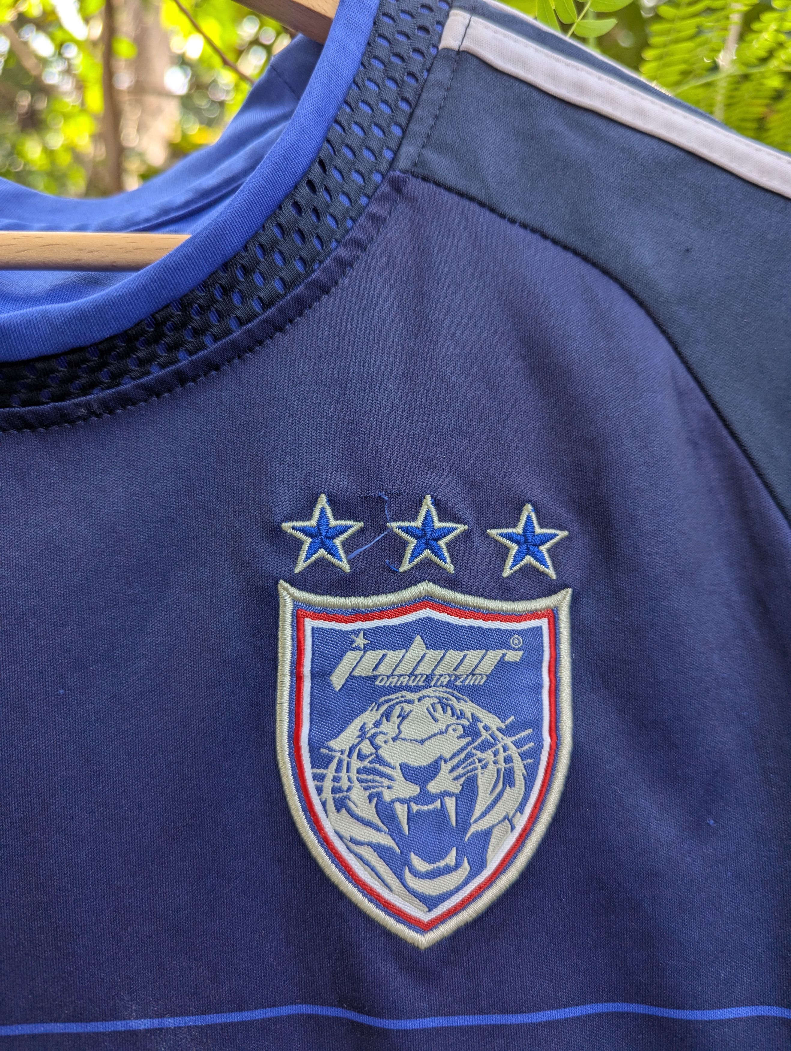 Adidas ADIDAS JOHOR JDT FC 2016 HOME FOOTBALL SHIRT SOCCER Size US S / EU 44-46 / 1 - 6 Thumbnail