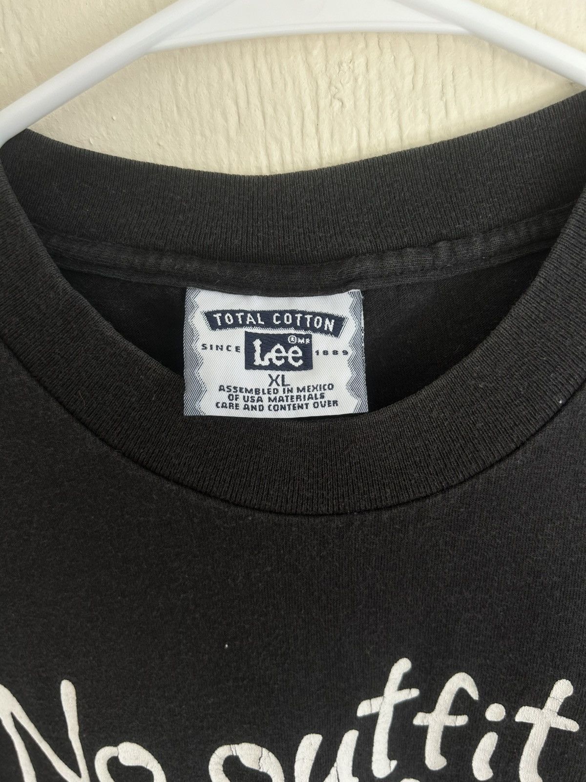Lee Vintage Lee ‘No Outfit Complete Without Cat Hairs’ T-shirt Size US XL / EU 56 / 4 - 4 Thumbnail