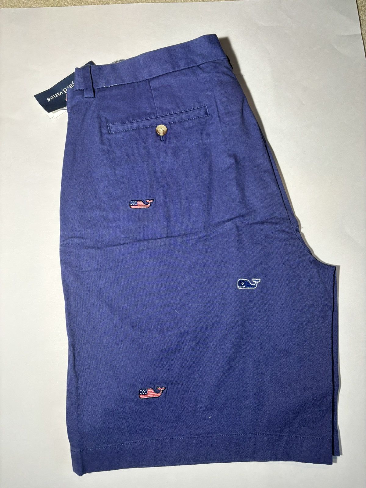 Vineyard Vines Men’s Vineyard Vines Shorts (36” waist) Size US 36 / EU 52 - 3 Thumbnail