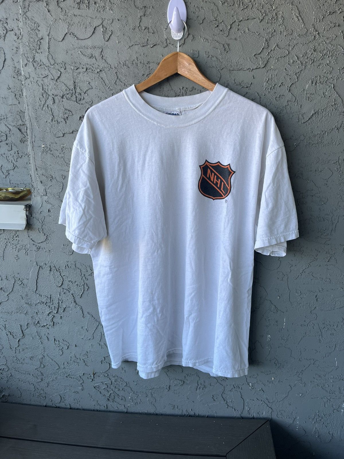 Vintage Vintage 90’s NHL Chest Logo ‘Coolest Game On Earth’ T-Shirt Size US XL / EU 56 / 4 - 1 Thumbnail