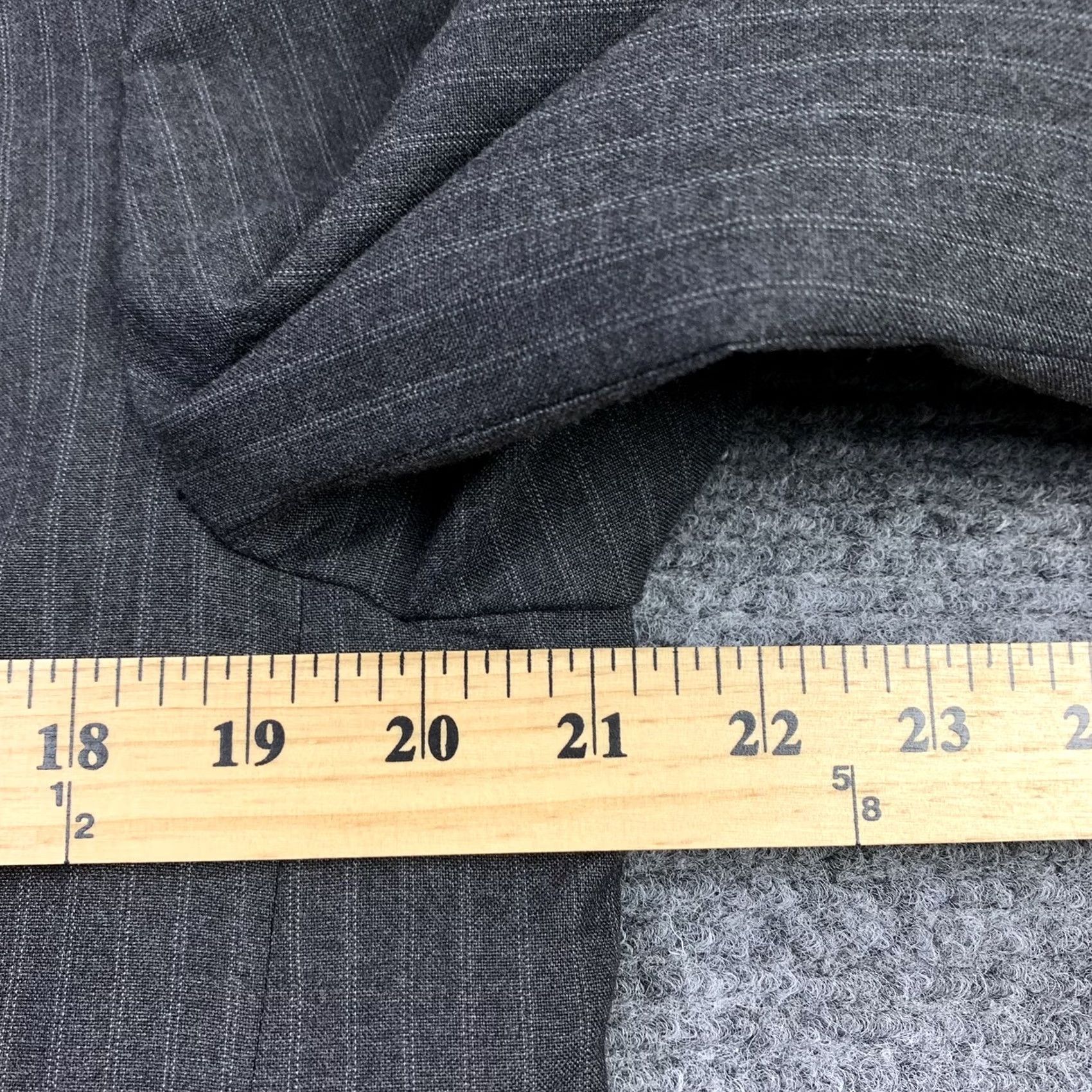 Perry Ellis Perry Ellis Portfolio Modern Fit Mens 40 Regular Pinstripe Sport Coat Blazer Gray Notch Lapel Two-Button Jacket) Size 40R - 6 Thumbnail