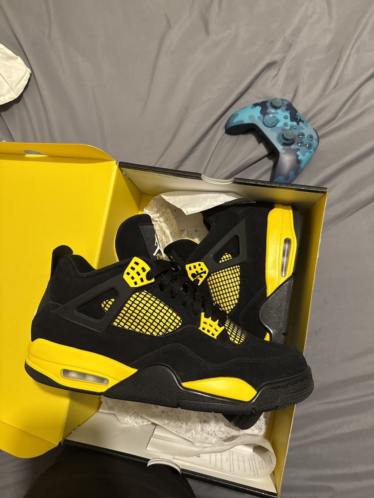 Jordan Brand Jordan 4 thunder Size US 12 / EU 45 - 7 Thumbnail