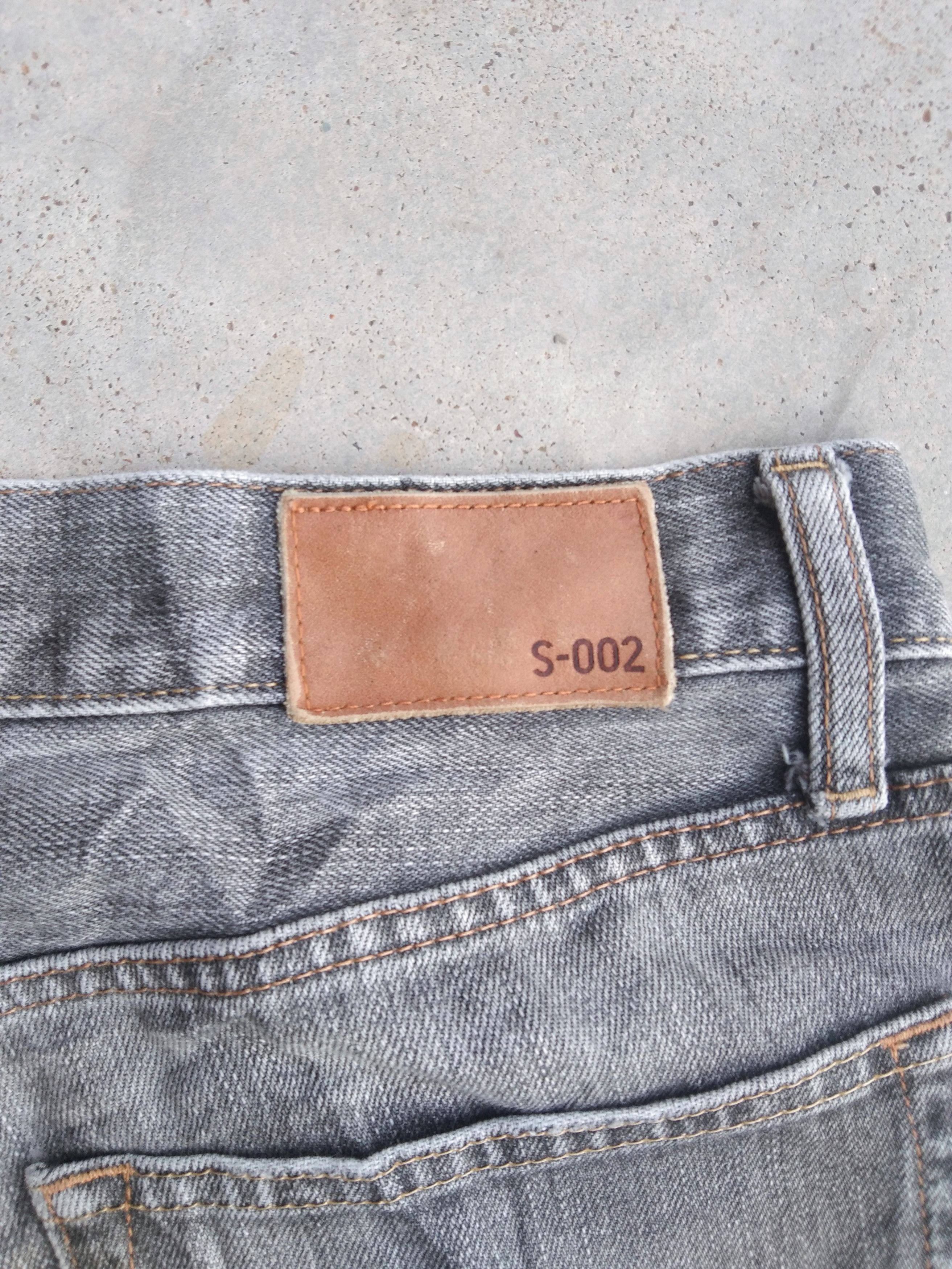 Japanese Brand Vintage Smoke Grey Faded Uniqlo S-002 Distressed Jeans 32x32 Size US 32 / EU 48 - 3 Thumbnail