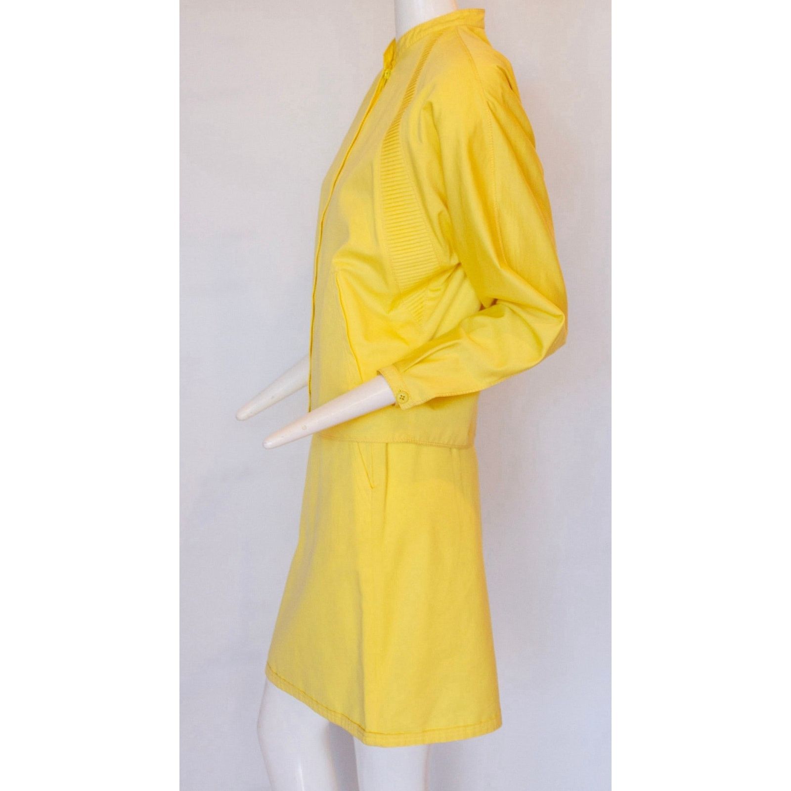 Versace VTG Gianni Versace Canary Yellow 100% Cotton Skirt & Jacket Size 28" / US 6 / IT 42 - 6 Thumbnail