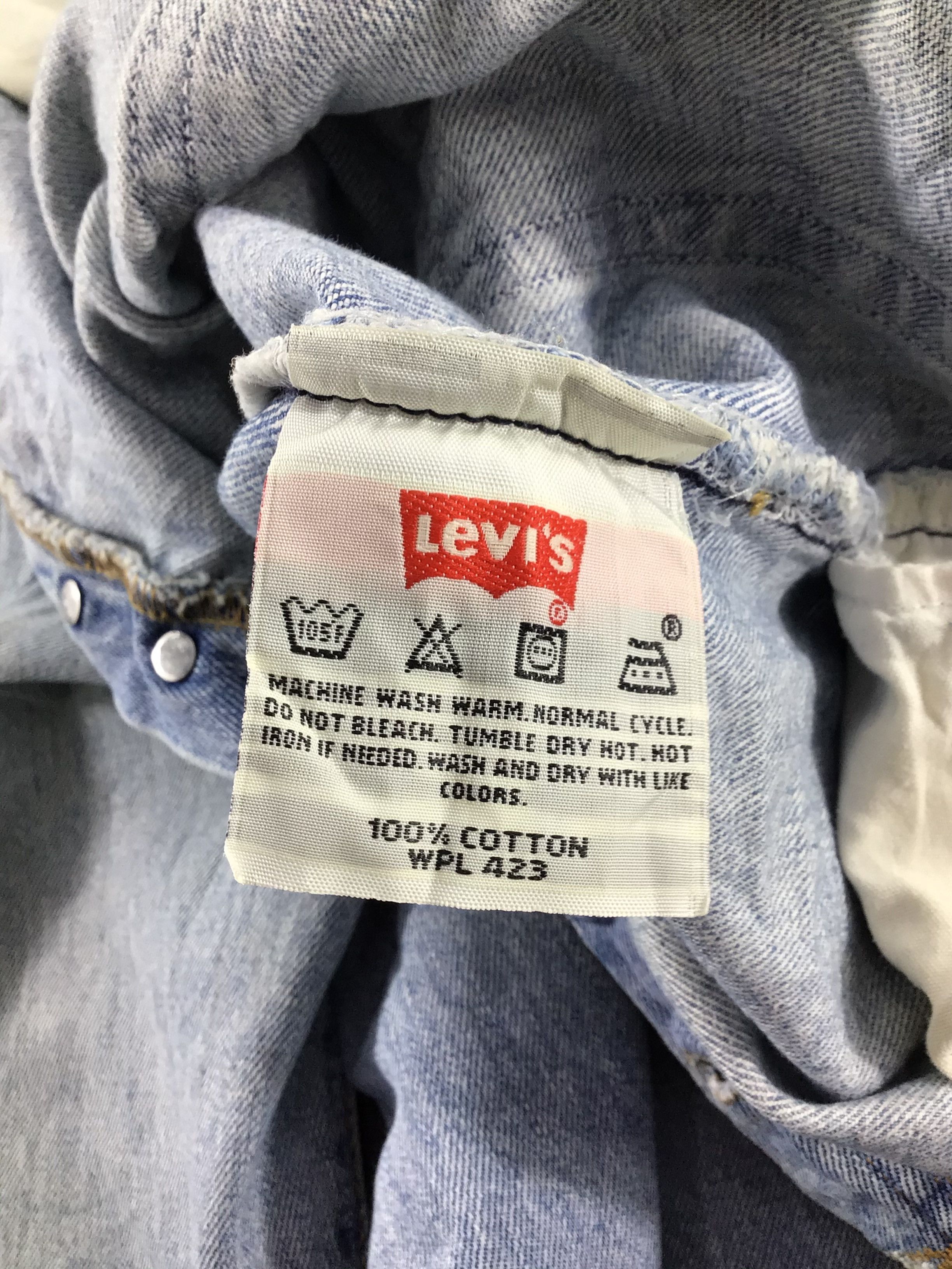 Levi's Vintage Levis 501 Jeans Levi's Faded Blue Denim -J418 Size US 35 - 10 Thumbnail