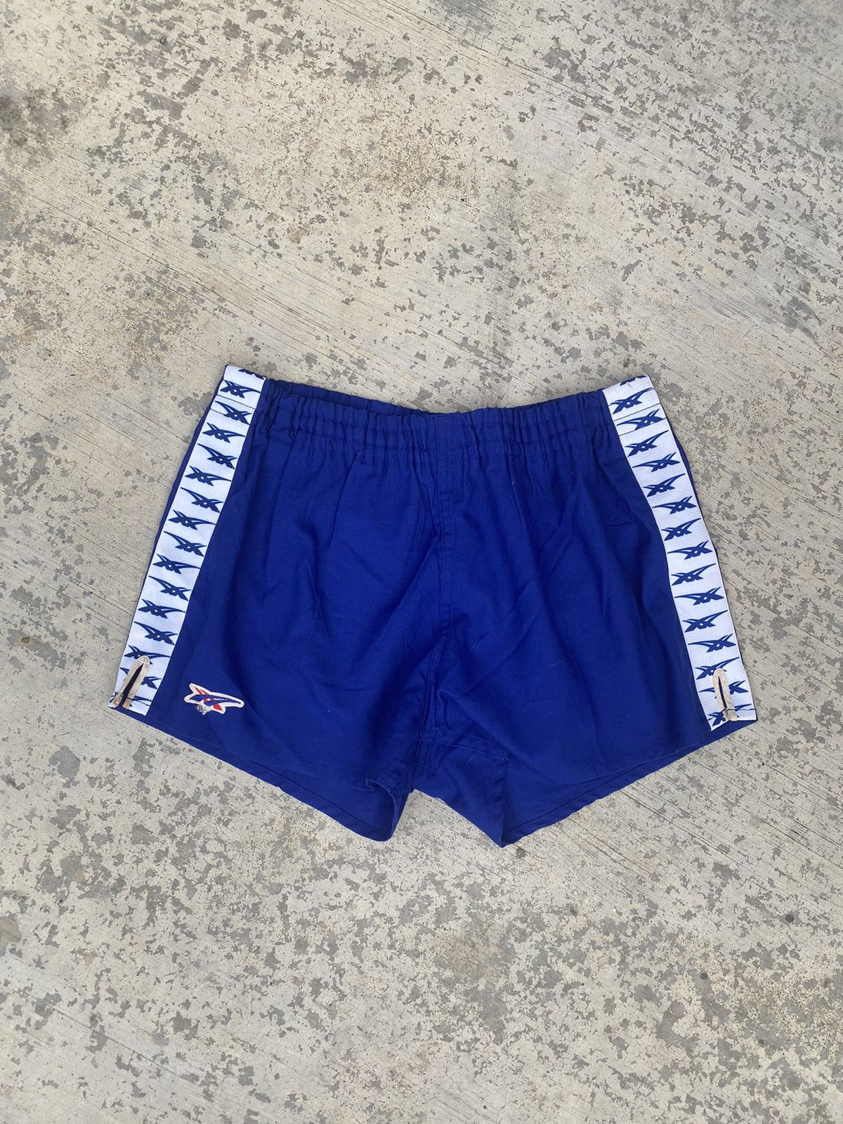Asics Vintage asics running shorts Size US 30 / EU 46 - 1 Thumbnail