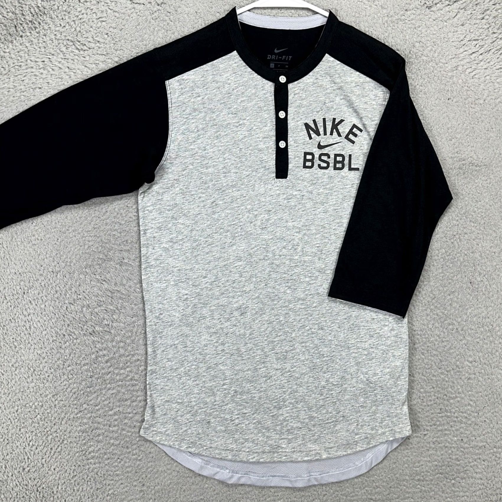 Nike Nike Baseball Mens Henley Shirt Small Dri-Fit Colorblock Half Sleeve Grey Black Shirt Mens Small Colorblock Henley Nike Shirt Size US S / EU 44-46 / 1 - 2 Thumbnail