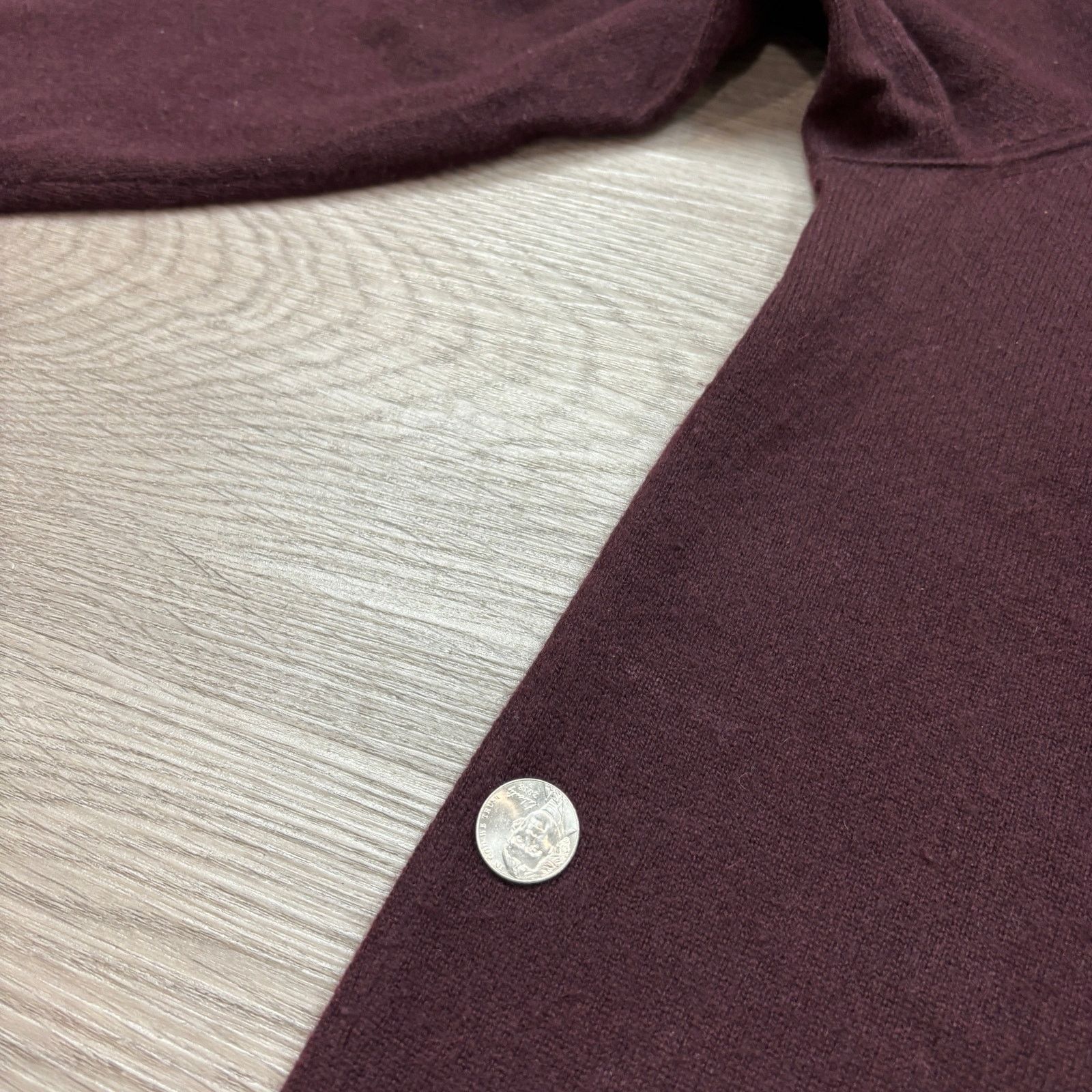 Vince Vince. 100% Cashmere V Neck Sweater Large Preppy Minimalist Size US L / EU 52-54 / 3 - 10 Thumbnail