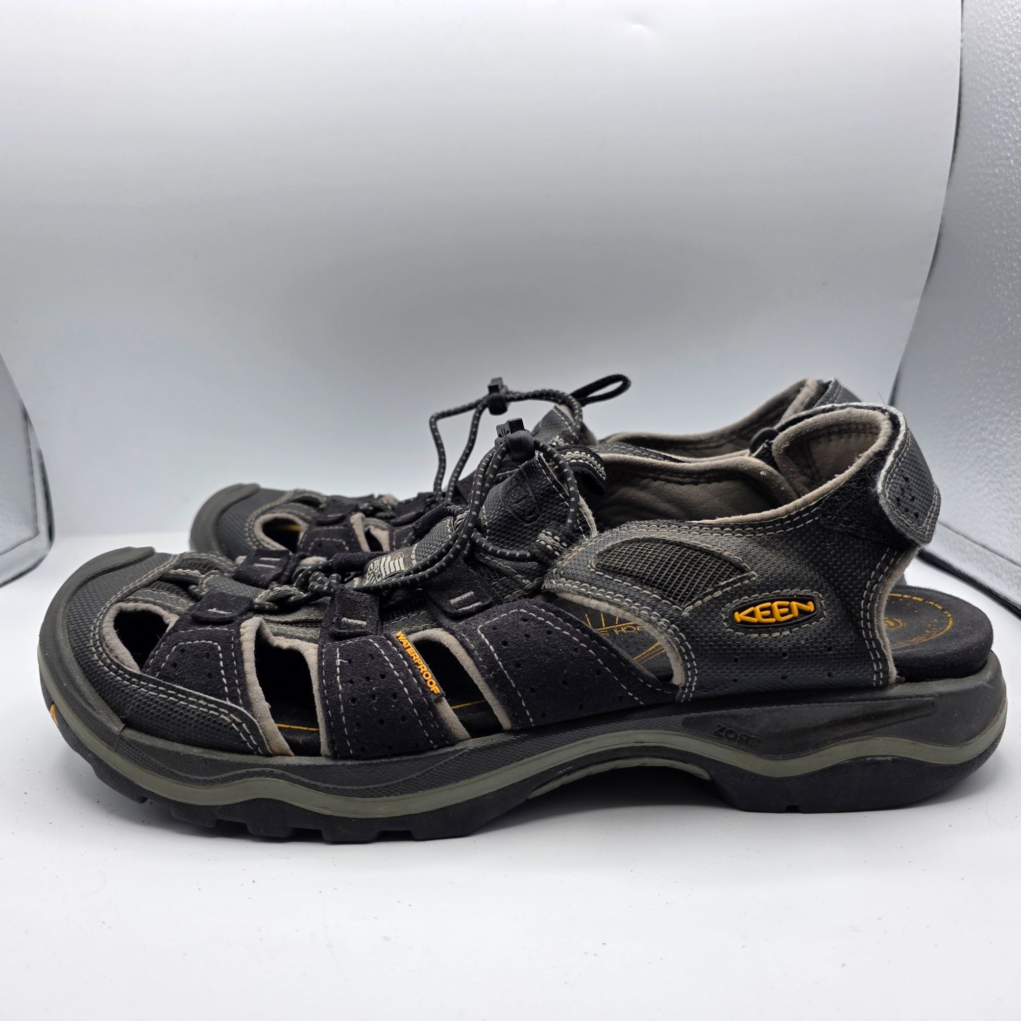 KEEN Keen Rialto Mens Size 11 Black Waterproof Closed Toe Sandals Size US 11 / EU 44 - 13 Thumbnail