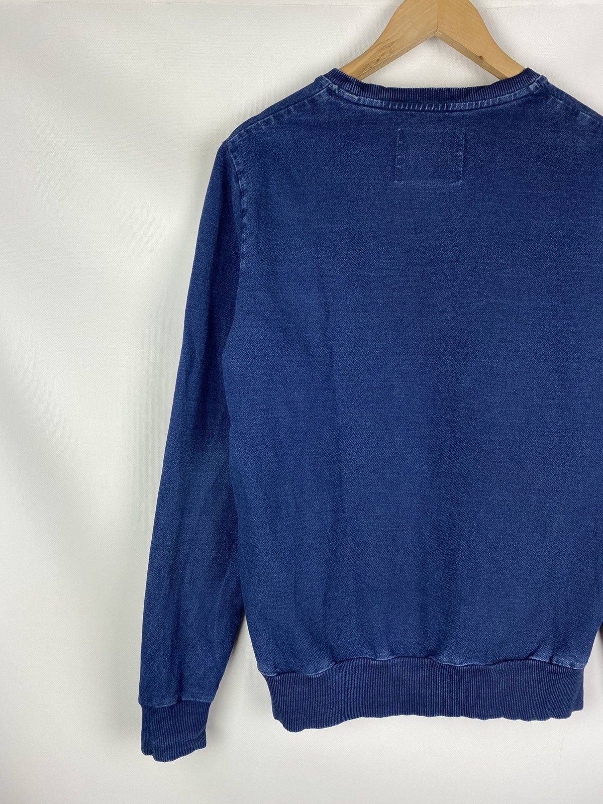 Han Kjobenhavn Han Kjobenhavn Bla men’s denim style sweatshirt pullover Size US L / EU 52-54 / 3 - 16 Thumbnail