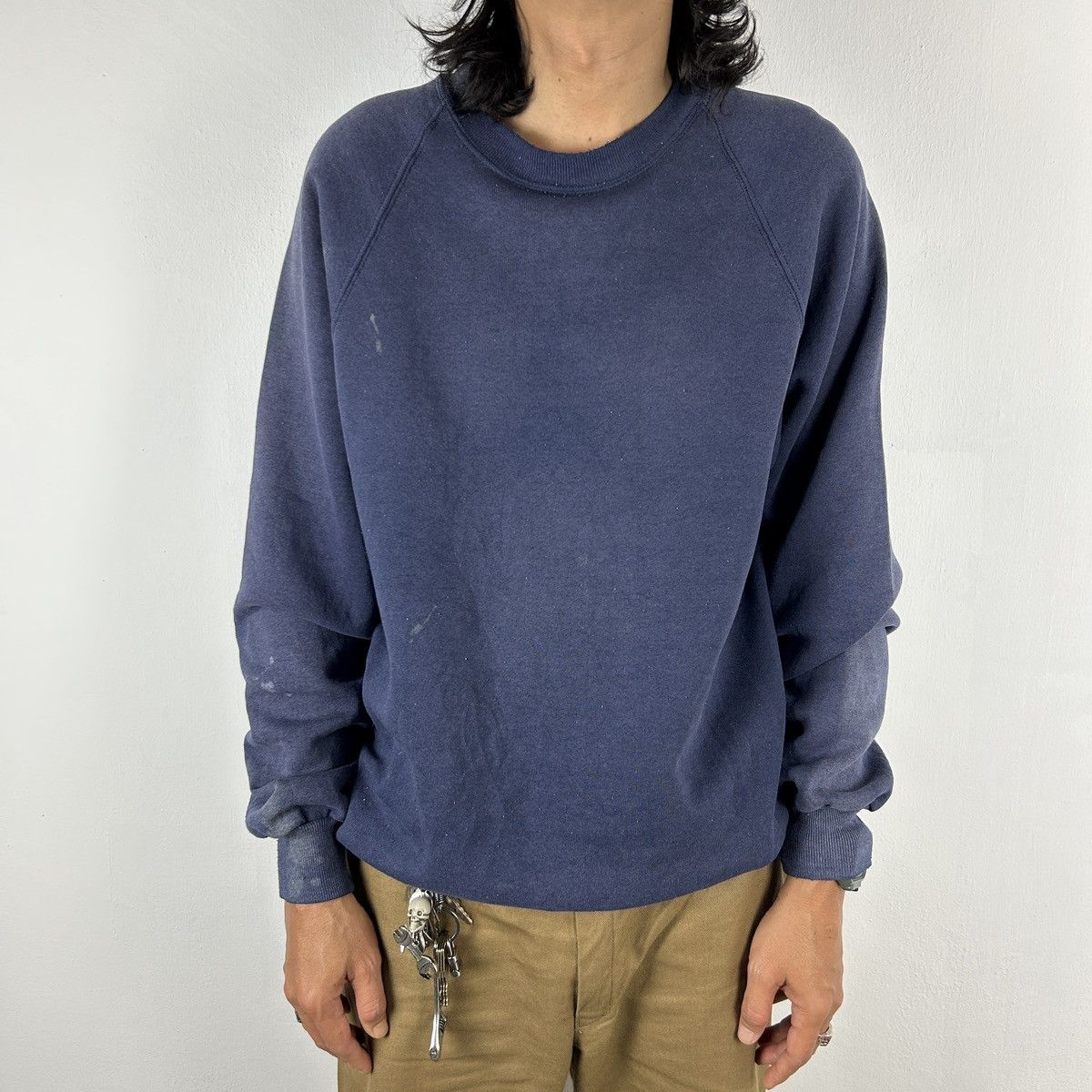 Vintage 1980s Trashed Russell Sweatshirt Size US L / EU 52-54 / 3 - 1 Thumbnail