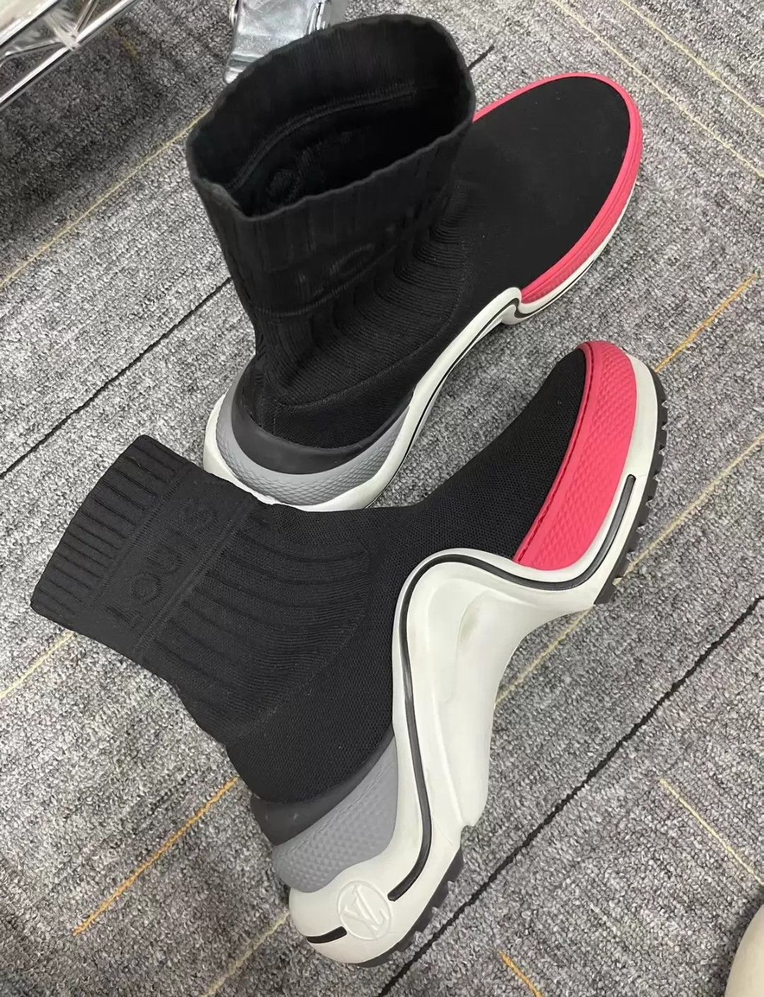 Louis Vuitton LV Archlight High Top Casual Sneaker Embossed LV Logo Size 39 Size US 8.5 / IT 38.5 - 1 Thumbnail